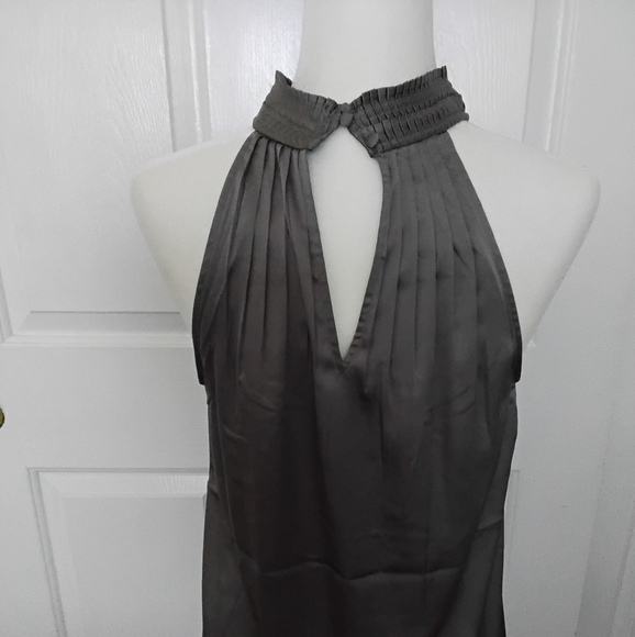 WHBM Pit Halter Shell.  NWT - Picture 4 of 5